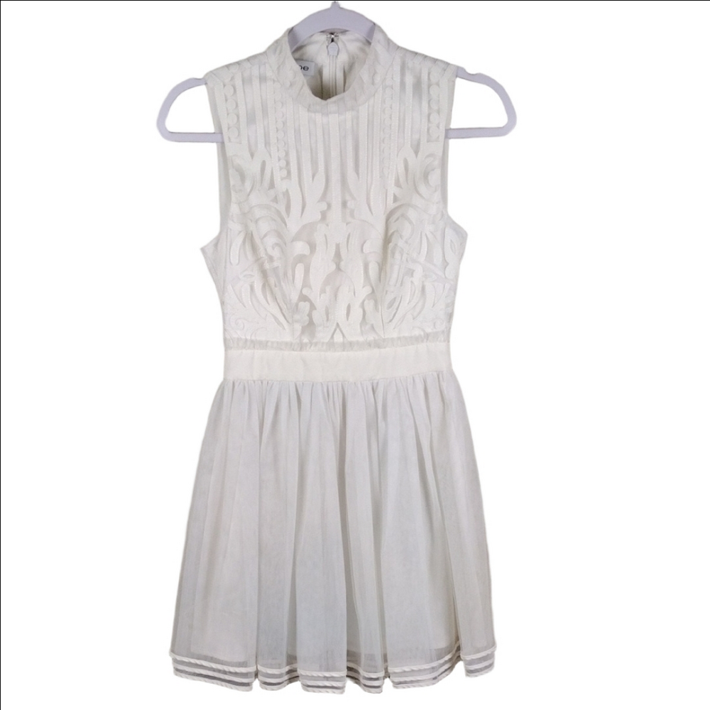 Bebe White Embroidered Layered Tulle Mandarin Collar Sleeveless Mini Shift Dress